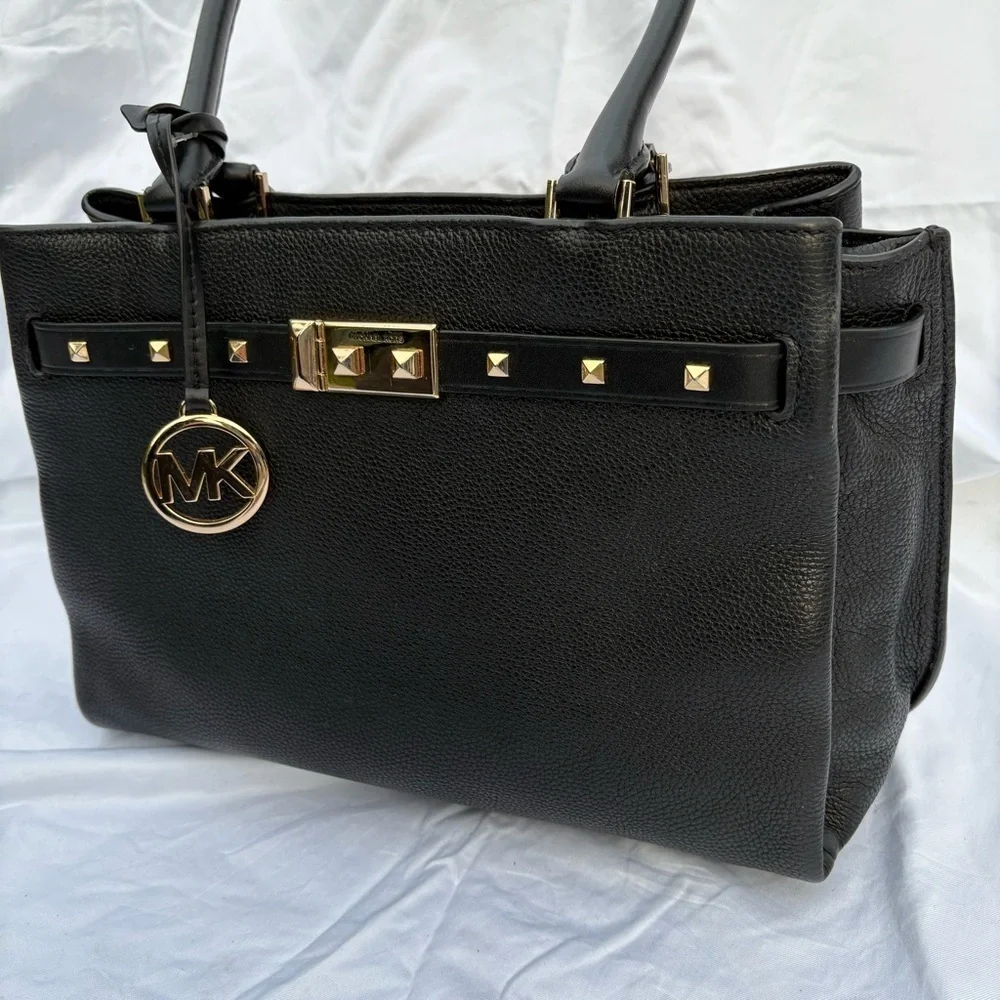 Michael Kors Addison Black and Gold Elegant Shoulder Bag